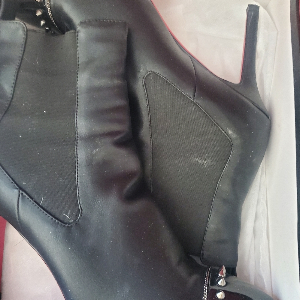 FINAL PRICE Elegant Black Women's Boots